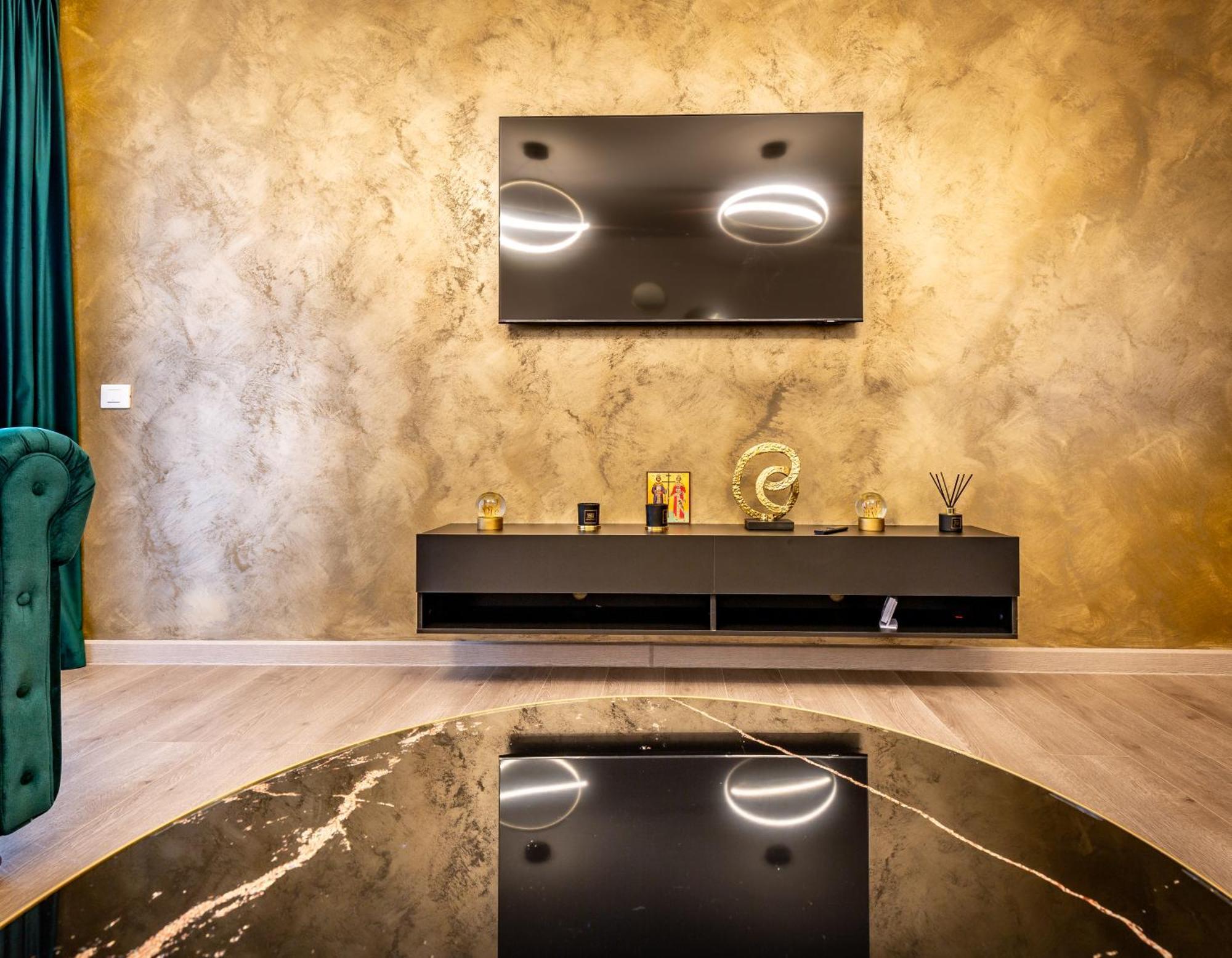 Carpatilor Apart Hotel Брашов Екстериор снимка