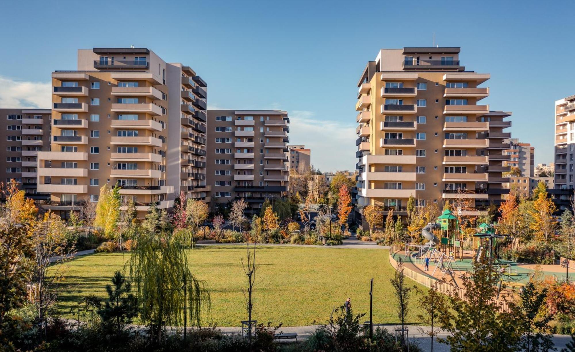 Carpatilor Apart Hotel Брашов Екстериор снимка
